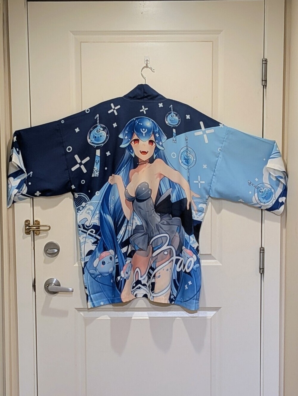 EUC Uwu Market L Bao the Whale Limited Edition Haori Kimono